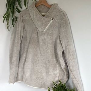 Super soft quarter zip up